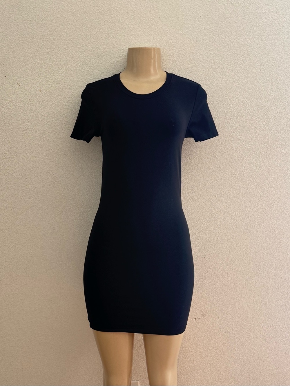 Fabletics Black Seamless Mini Bodycon Dress- Medium